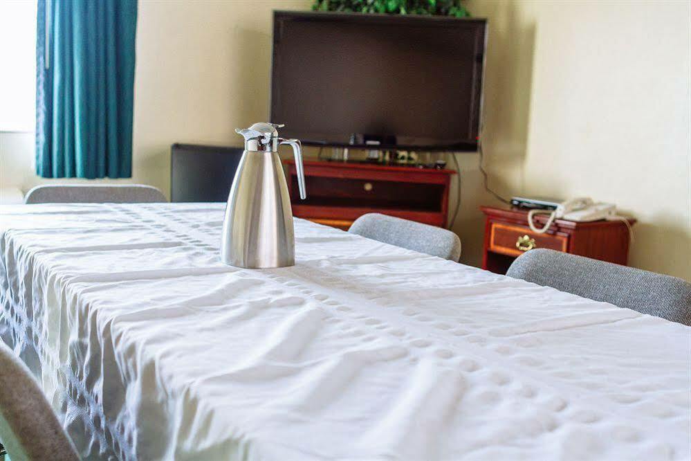 Guesthouse Inn & Suites Kelso/Longview Bagian luar foto
